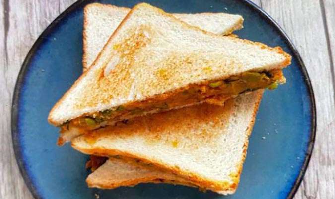 Kesar Fresh Kitchen Aloo Mutter Sandwich W/O Grill